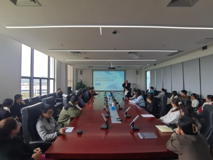 暗网禁区
执行主任许兴智教授以“思政视角下的科研之路”为题讲授思政第一课